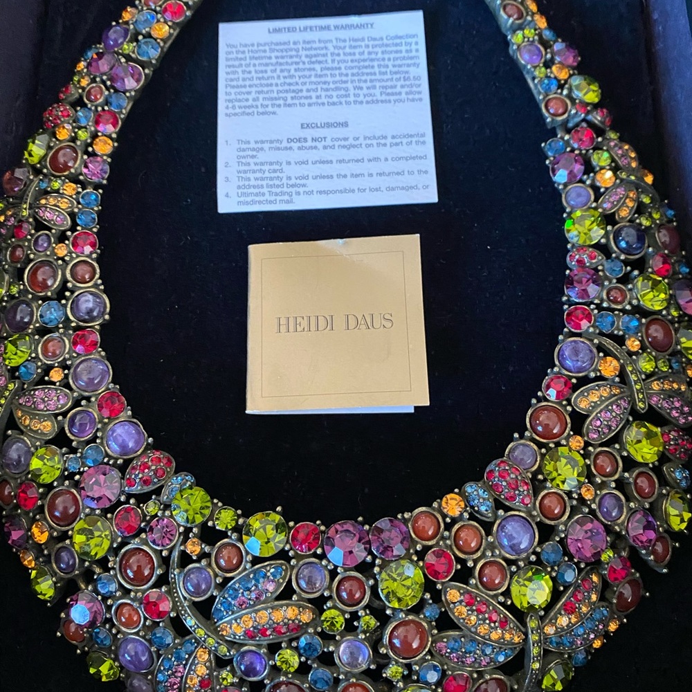 Gorgeous Heidi Daus Collar